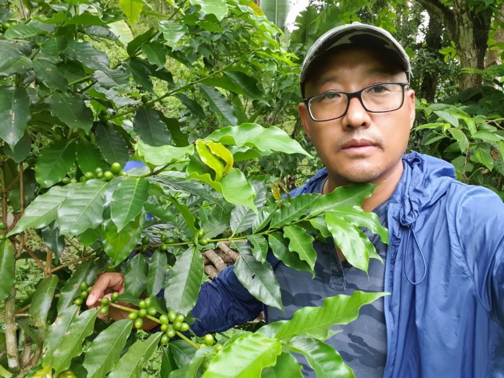 Alumni Impact Video Challenge winner highlights benefits for coffee farmers in Bhutan