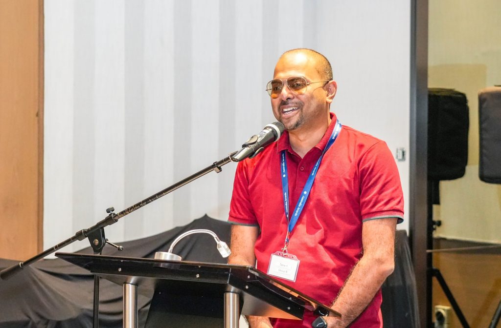 Tuan delivering closing remarks at the 2025 Regional Alumni Workshop in Colombo.