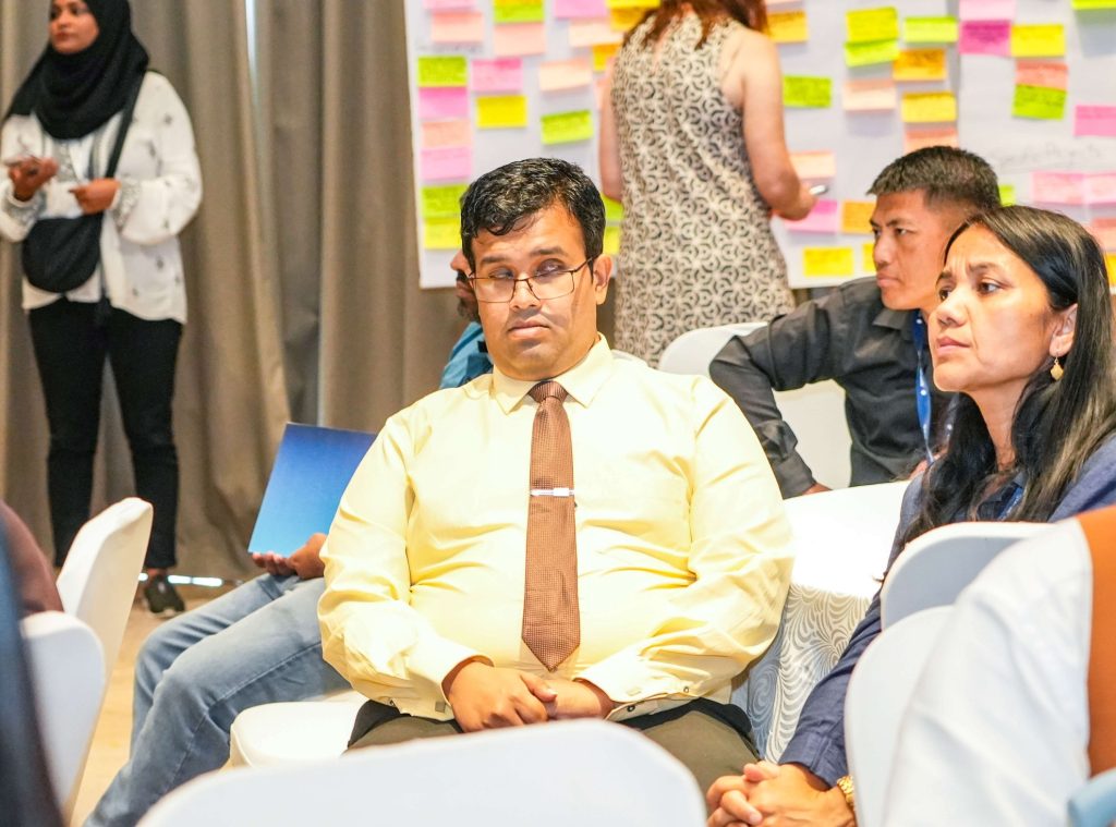 Moderator Supun (middle) participating at the 2025 Regional Alumni Workshop in Colombo, alongside fellow moderator Tara Devi.