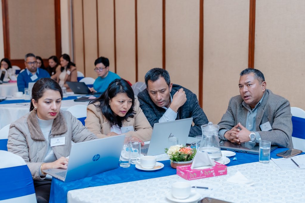 Alumni learn how to apply AI in their workplaces