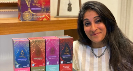 Ruvinika Ranasinghe displays packaged Térapy Ceylon tea products